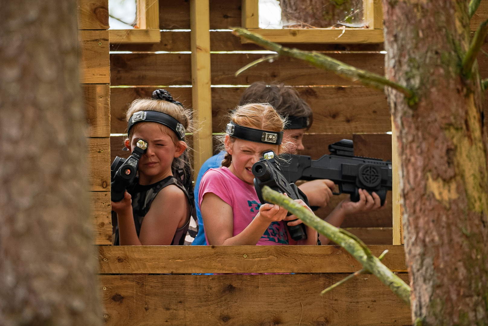 5 Reasons Why Outdoor Laser Tag Builds Stronger Bonds Among Friends with Rumble Live Action Gaming